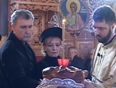Slujbă la biserica din Savarsin, pentru pomenirea regelui Mihai. Familia Regală a participat astăzi la liturghie