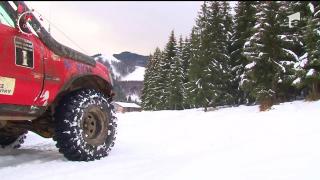 Crăciun off-road pe Transfăgărășan. Turiştii au parte de adrenalină şi peisaje unice