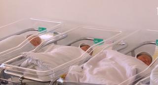 Primii bebeluşi veniţi pe lume de Crăciun. La maternitatea din Iaşi s-au născut patru copilaşi