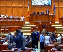 Proiectul lui Cătălin Rădulescu, prin care vrea ca pragul la abuz în serviciu să fie de 200 de mii de euro, stârneşte comentarii aprinse