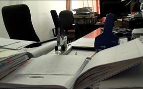 S-a încheiat vacanţa, bugetarii au fost chemaţi la muncă. Nu stau mult, pentru că urmează minivacanţa de Revelion