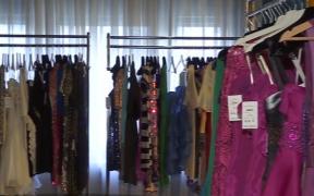 Sfaturi pentru o ţinută impecabilă în noaptea de Revelion!  Ce piese alegem pentru a arăta fără cusur la cumpăna dintre ani