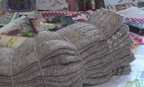 Şosete de lână, cadou de sărbători de la Ministrul Daea