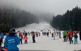 A început distracţia pe pârtii, în toate staţiunile montane