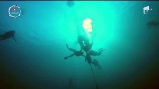 Scufundări la minus 20 de grade Celsius, în cel mai adânc lac din lume