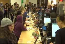 Americanii din California au undă verde la consumul de marijuana. Statul american a legalizat vânzarea de cannabis