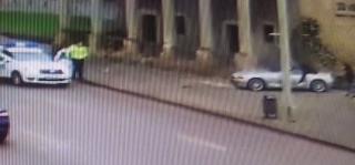 Cum s-a produs accidentul filmat în Iaşi, provocat de un şofer cu BMW decapotabil