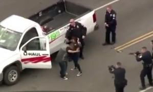 Bonnie şi Clyde de Los Angeles. Doi tineri au furat o maşină şi au pornit într-o cursă nebună