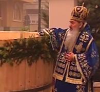 Ajunul Bobotezei: Arhiepscopului Tomisului a oficiat Sfinţirea Mare a apei pe faleza Cazinoului din Constanţa