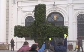 S-au sfințit apele în Ajun de Bobotează! Credincioşii au făcut deja cărare spre biserici