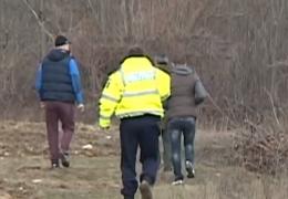 Copil de doi ani, din județul Suceava, dispărut din faţa casei! Peste 100 de oameni îl caută cot la cot cu autorităţile