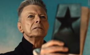Documentar despre viața lui David Bowie. Filmul apare la fix doi ani de la moartea artistului