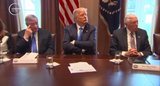 Donald Trump e convins că ar putea să o învingă cu uşurinţă pe Oprah într-o confruntare prezidenţială