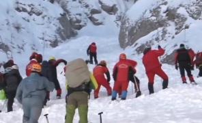 Alpinistul surprins de avalanşă în Bucegi nu a fost găsit. Căutările vor fi reluate luni