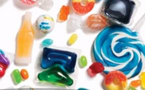 De dragul celebrităţii virtuale, tinerii îşi pun în pericol viaţa. Adolescenţii muşcă din capsule de detergent!