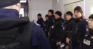 Jandarmi în misiuni speciale. Un pluton întreg îşi riscă viaţa în transporturi de bunuri de mare valoare