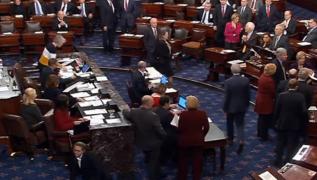 Aniversare amară pentru Donald Trump. Agenţiile federale americane au rămas fără fonduri (Foto)