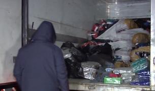 Poliţiştii din Ilfov au descins într-un imobil unde se fabricau articole de îmbrăcăminte falsificate