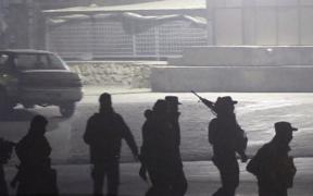 Atac terorist într-un hotel din Kabul! Cel puţin 15 oameni au fost ucişi