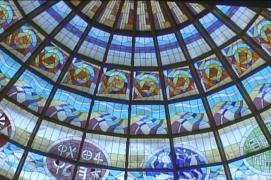 Vitraliu de Cartea Recordurilor la Biblioteca din Râmnicu Vâlcea