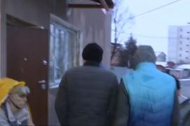 Atac armat în Bucureşti. O femeie abia eliberată din închisoare după o tentativă de omor a înjunghiat un bărbat pe stradă