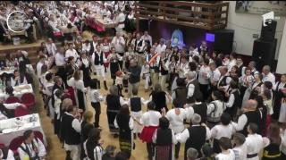 Bal românesc în costume populare la Sita Buzăului, în Covasna