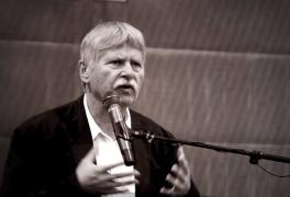 Cel mai longeviv, dar şi unul dintre cei mai bogaţi parlamentari din istoria României, Verestoy Attila, s-a stins din viaţă