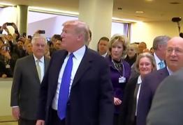 Donald Trump s-a purtat ca un star rock la forumul economic de la Davos
