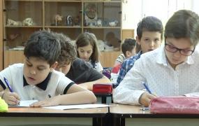 Elevii români au cele mai multe zile de vacanţă din Uniunea Europeană, dar vor şi mai multe