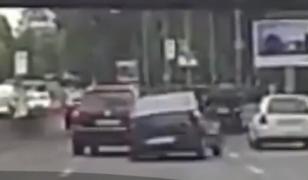 Agresivitatea în trafic îi face pe mulţi şoferi să se simtă în nesiguranţă pe şoselele din România