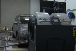 Trei mari producători auto germani au făcut teste pe maimuţe şi chiar pe oameni