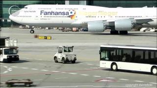 Panică pe aeroportul din Frankfurt. 14 victime după ce un autobuz cu pasageri s-a ciocnit cu un camion (Video)