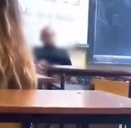 Elevele care și-au filmat profesorul de religie în ipostaze compromiţătoare, în clasă, sancţionate cu scăderea notei la purtare!