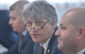 Averile parlamentarilor. În topul aleşilor bogaţi e senatorul Liviu Brăiloiu, mare colecţionar de ceasuri