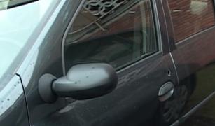 50 de maşini vandalizate, în Târgu Jiu. Autorii au ţintit doar o singură marcă de autoturisme