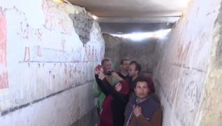 Descoperire istorică în Egipt! Mormânt vechi de peste 4.400 de ani, găsit lângă piramidele din Giza