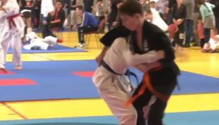 Medalii de aur pentru copiii care au concurat la Cupa României la Autoapărare de la Braşov