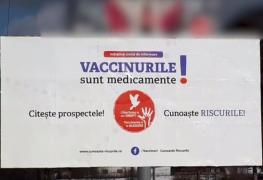 Panou cu mesaje antivaccinare pe DN1, în plină epidemie de gripă în România (Video)