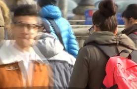 Generaţia "fulg de nea", copii frumoşi, lipsiţi de responsabilităţi şi sensibili. Ce sfaturi dau specialiştii