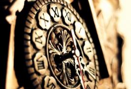 Parlamentarii europeni ar putea decide să se renunţe la trecerea la ora de vară, din motive medicale