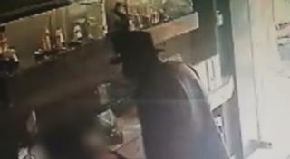 Cum a acționat pensionarul din București care a furat bijuteria unicat a unei vedete