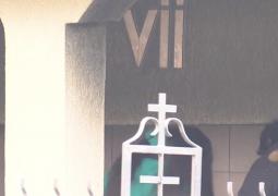 Un paradis fiscal înfloreşte în mai multe biserici din Bucureşti, unde bonul este opţional tunci când cumperi ceva