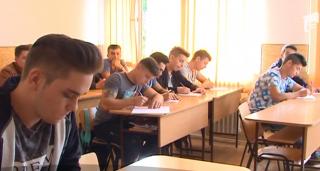 Bacalaureat 2018, prima probă din februarie. Elevii au dat proba de competenţe ligvistice în limba română