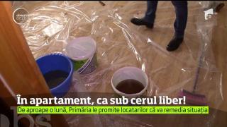 Apartament prin care se vede cerul! Aşa arată de o lună locuinţa unui tânăr din Eforie Nord, devastată de furtună