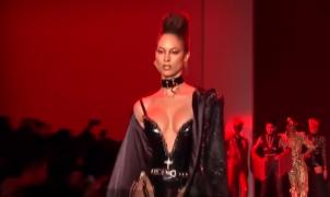 Spectacol cu ţinute excentrice, la Săptămâna Modei de la New York