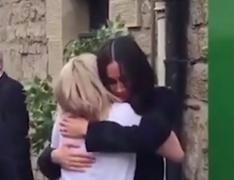 Meghan Markle a încălcat protocolul regal cu un gest impresionant