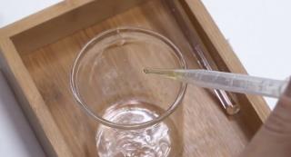 Tonurile lemnoase, în trend în acest sezon. Afacere din pasiune pentru parfumuri