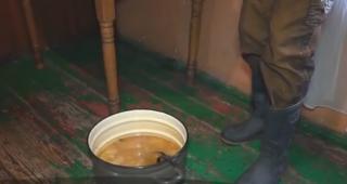 Șocant! Copil mort după ce a căzut în oala clocotită cu ciorbă!