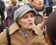 Incidente la Palatului Cotroceni! Oamenii cer demiterea şefei DNA