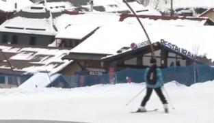 Staţiunile din Valea Prahovei, luate cu asalt de un nou val de turişti